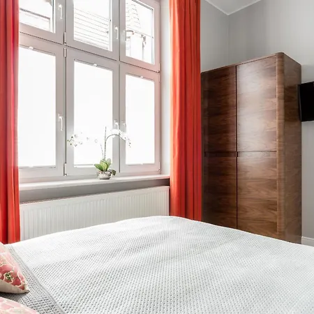 Апартаменты Sanhaus - Monaco - Z Parkingiem Dwa Kroki Od Plazy Сопот